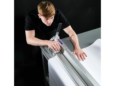 Keencut Evolution3 Benchtop BT310 work